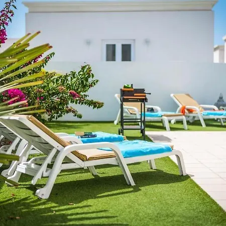 Playa De Fanabe Sleeps 8 With Pool Air Con And Wifi * アデヘ