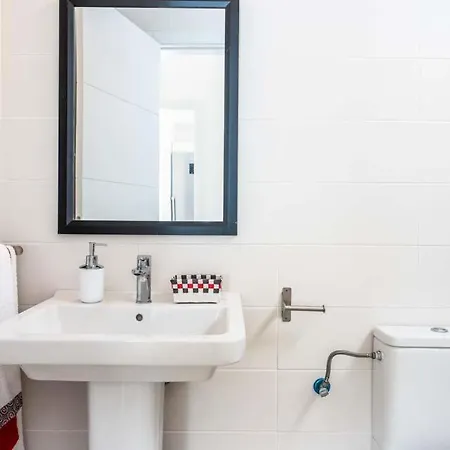 Playa De Fanabe Sleeps 8 With Pool Air Con And Wifi アデヘ
