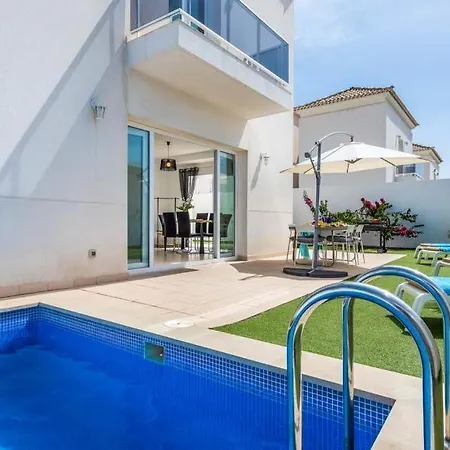 Playa De Fanabe Sleeps 8 With Pool Air Con And Wifi *